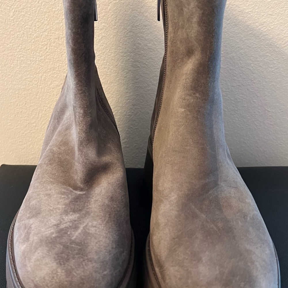 Vince Camuto Suede ankle boots. Size 7
